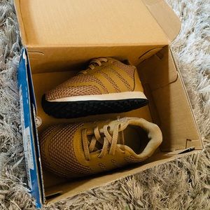 Baby adidas tennis shoes